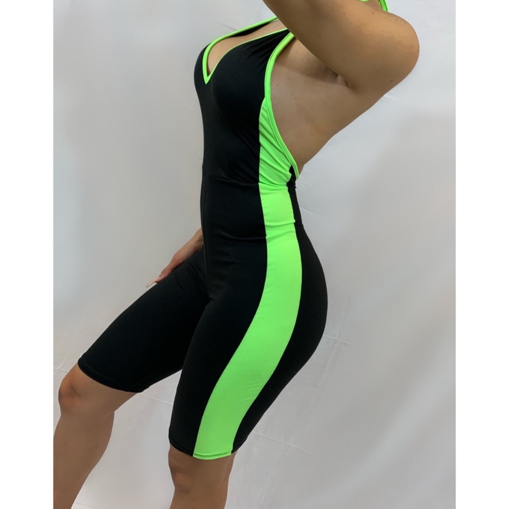 Keep It Moving Romper - Picture 2 of 3